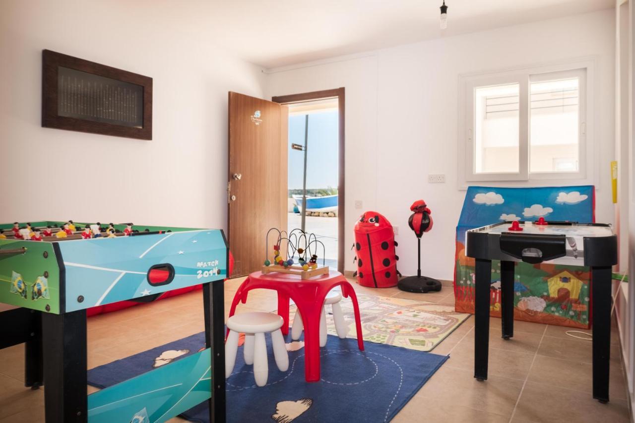 Thalassa Beach Family & Waterpark Resort Vokolidha エクステリア 写真