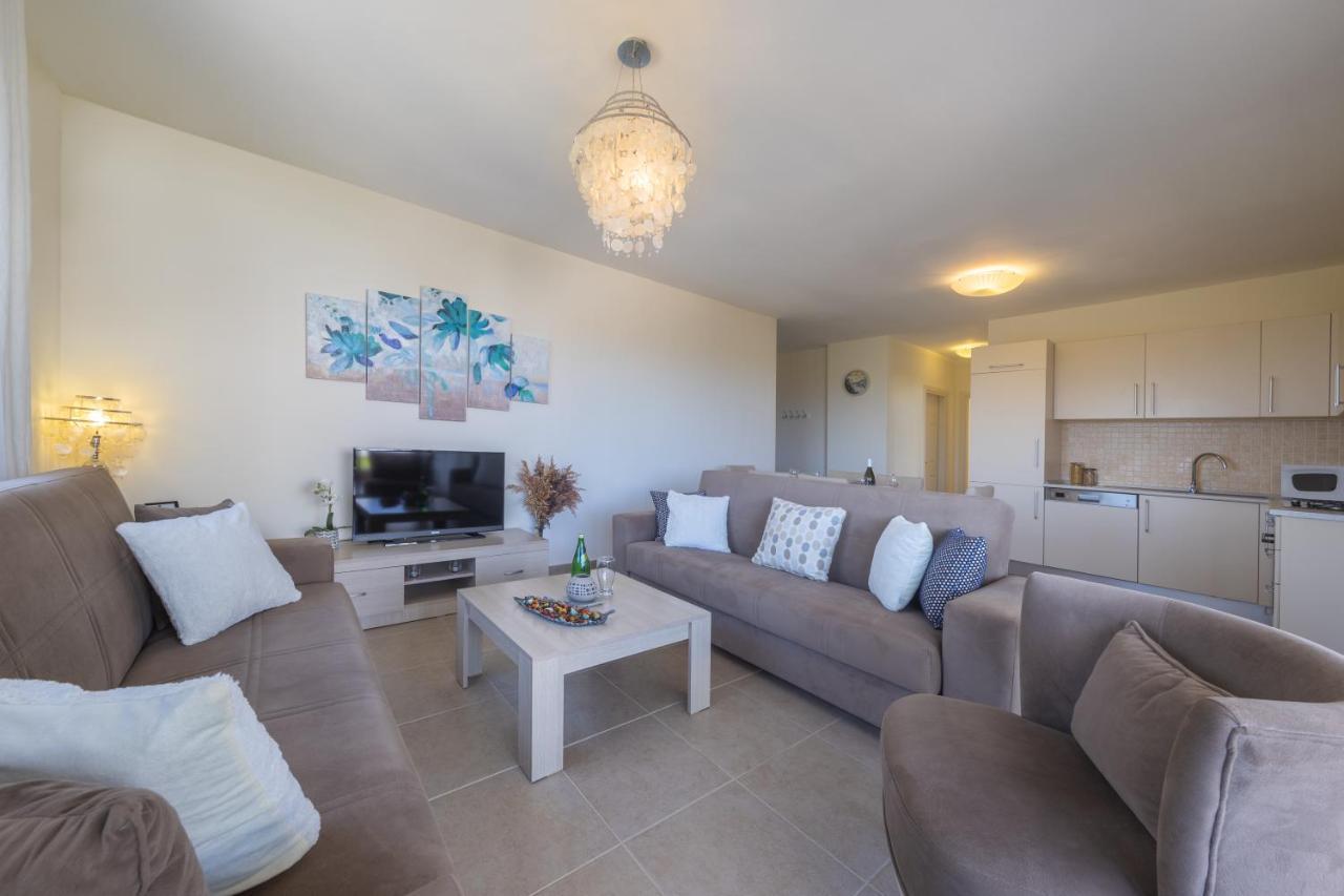 Thalassa Beach Family & Waterpark Resort Vokolidha エクステリア 写真